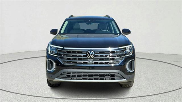 new 2026 Volkswagen Atlas car, priced at $47,726