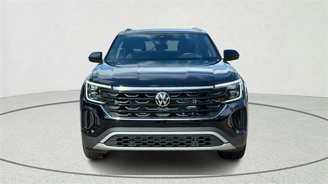 new 2026 Volkswagen Atlas Cross Sport car, priced at $47,651