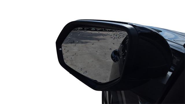 new 2026 Volkswagen Atlas Cross Sport car, priced at $47,651