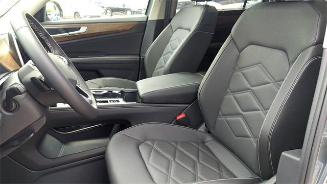 new 2025 Volkswagen Atlas car, priced at $41,499