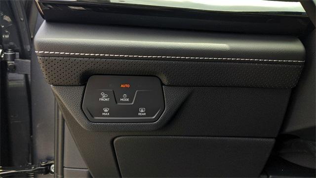 new 2025 Volkswagen Atlas car, priced at $41,499