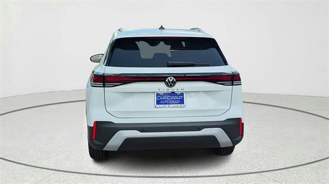 new 2025 Volkswagen Tiguan car, priced at $31,061