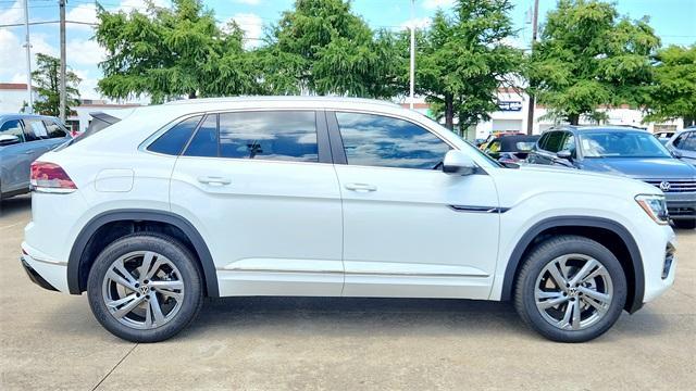 new 2024 Volkswagen Atlas Cross Sport car, priced at $47,196