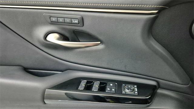 used 2022 Lexus ES 350 car, priced at $29,740