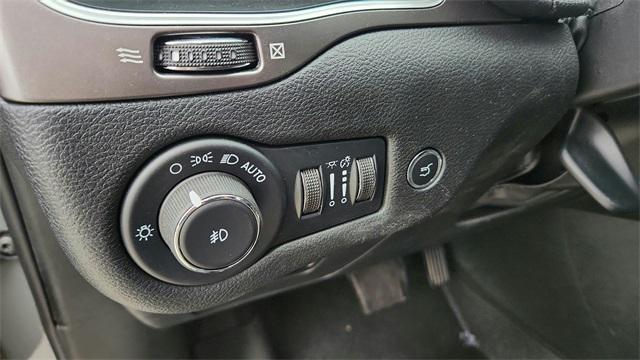 used 2022 Jeep Cherokee car, priced at $21,995