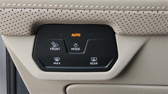 new 2025 Volkswagen Atlas car, priced at $50,499