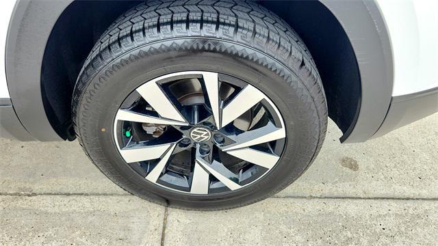 used 2022 Volkswagen Atlas Cross Sport car, priced at $25,999