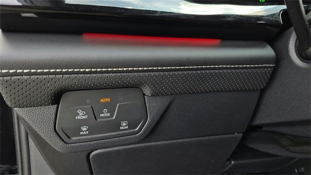 new 2026 Volkswagen Atlas Cross Sport car, priced at $55,931