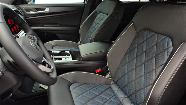 new 2026 Volkswagen Atlas Cross Sport car, priced at $55,931