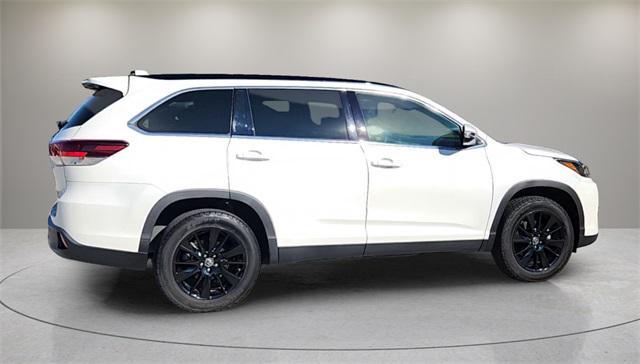 used 2019 Toyota Highlander car, priced at $26,468