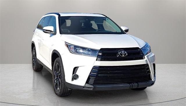 used 2019 Toyota Highlander car, priced at $26,468