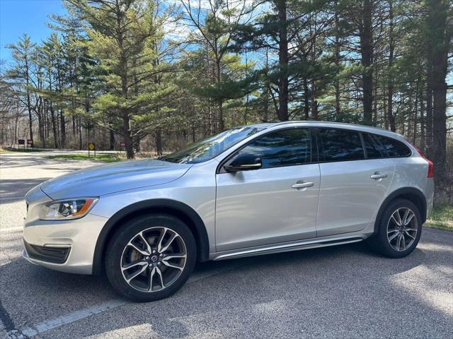 used 2015 Volvo V60 Cross Country car, priced at $11,699
