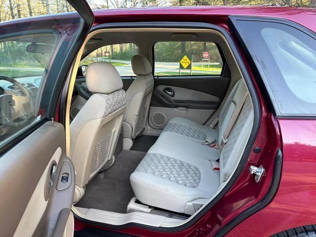 used 2005 Chevrolet Malibu Maxx car, priced at $6,490