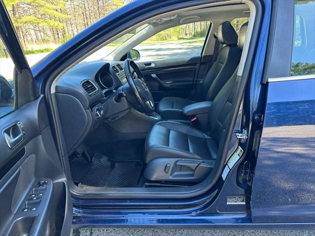 used 2014 Volkswagen Jetta SportWagen car, priced at $11,999