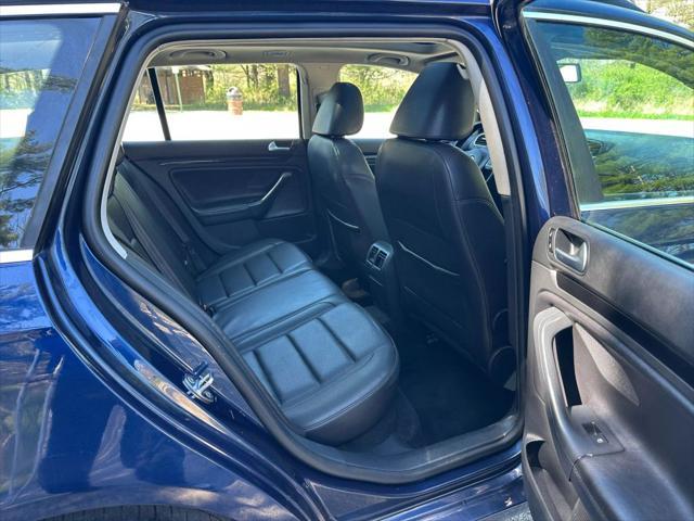 used 2014 Volkswagen Jetta SportWagen car, priced at $11,999