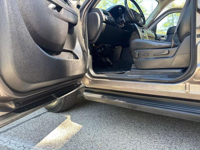 used 2014 GMC Yukon car, priced at $13,988