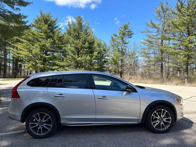 used 2015 Volvo V60 Cross Country car, priced at $11,891