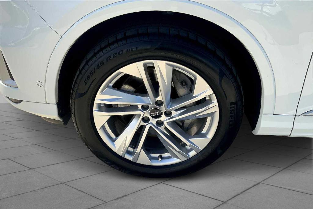 used 2021 Audi Q7 car, priced at $26,999
