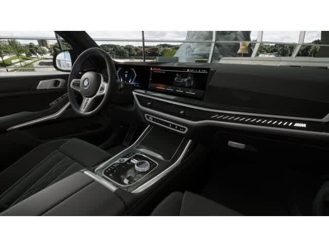 new 2026 BMW X7 car, priced at $124,060