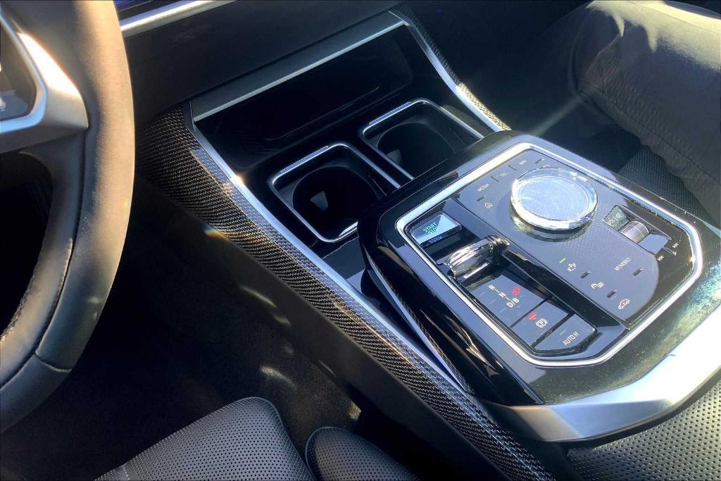 used 2024 BMW i7 car, priced at $80,900