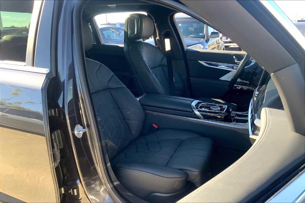 used 2024 BMW i7 car, priced at $80,900