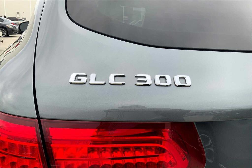 used 2019 Mercedes-Benz GLC 300 car, priced at $24,900