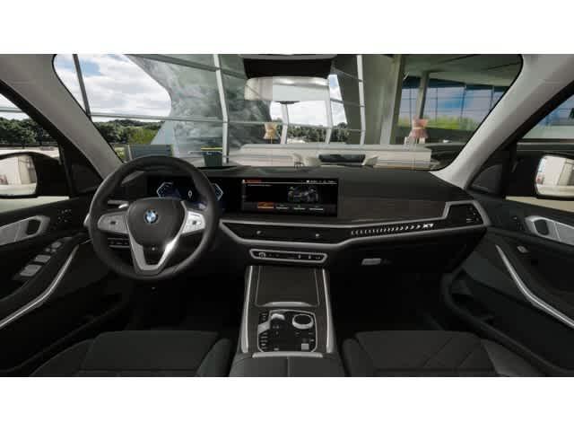 new 2026 BMW X7 car, priced at $96,110