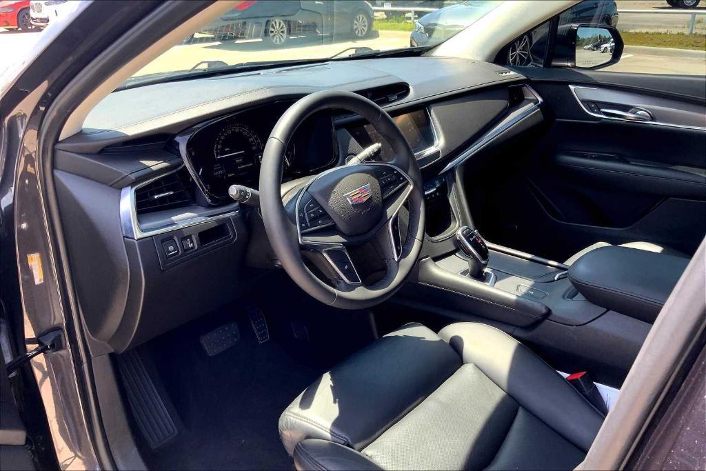 used 2017 Cadillac XT5 car, priced at $11,600