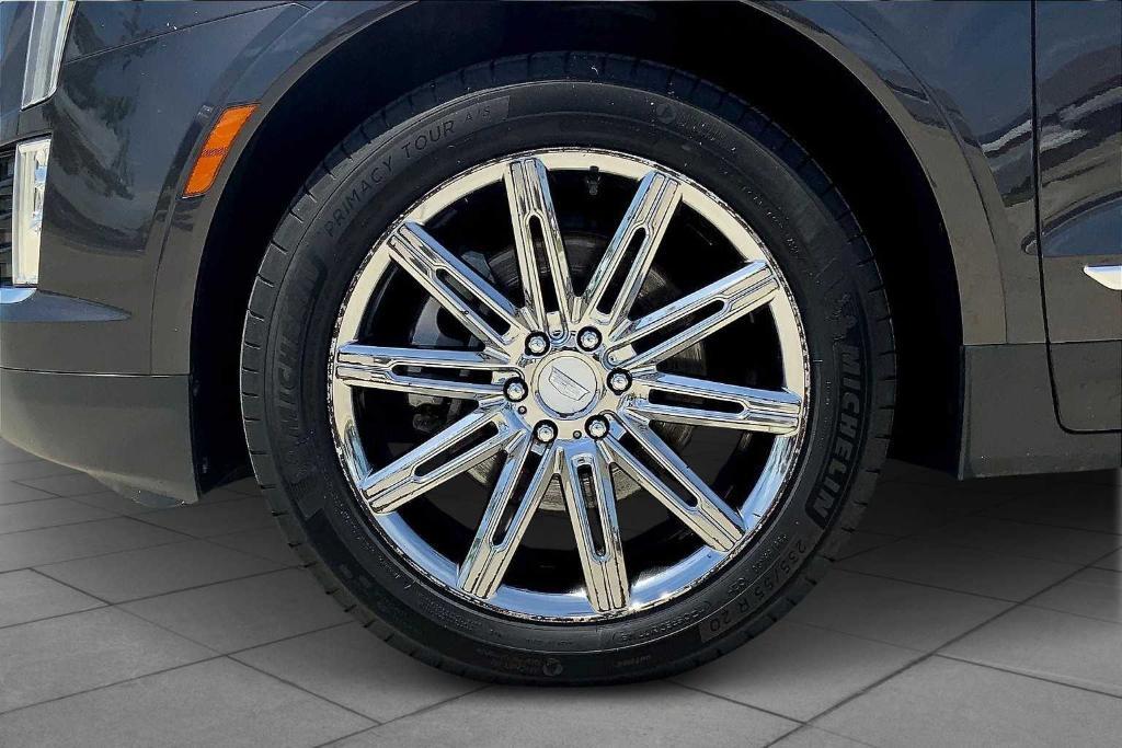 used 2017 Cadillac XT5 car, priced at $11,600