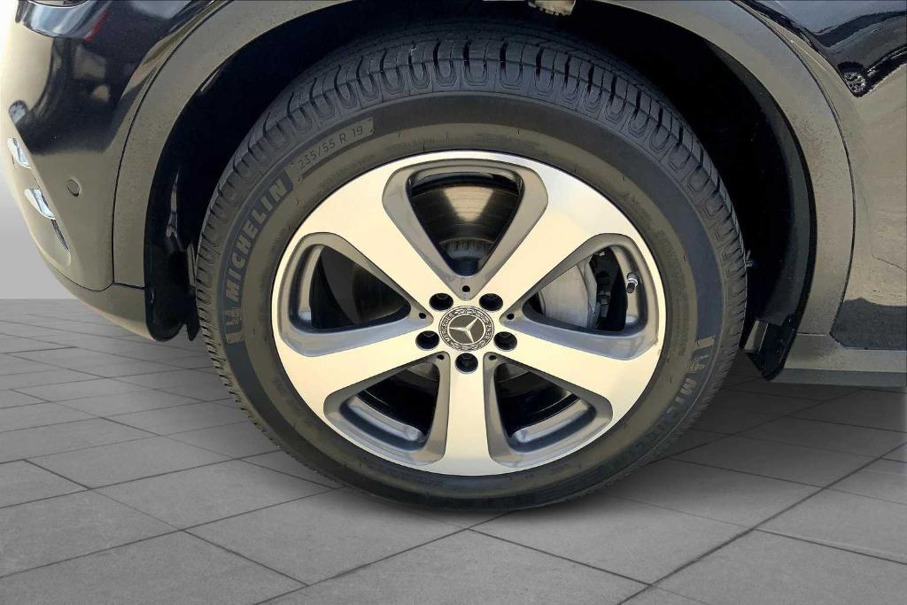 used 2020 Mercedes-Benz GLC 300 car, priced at $32,900