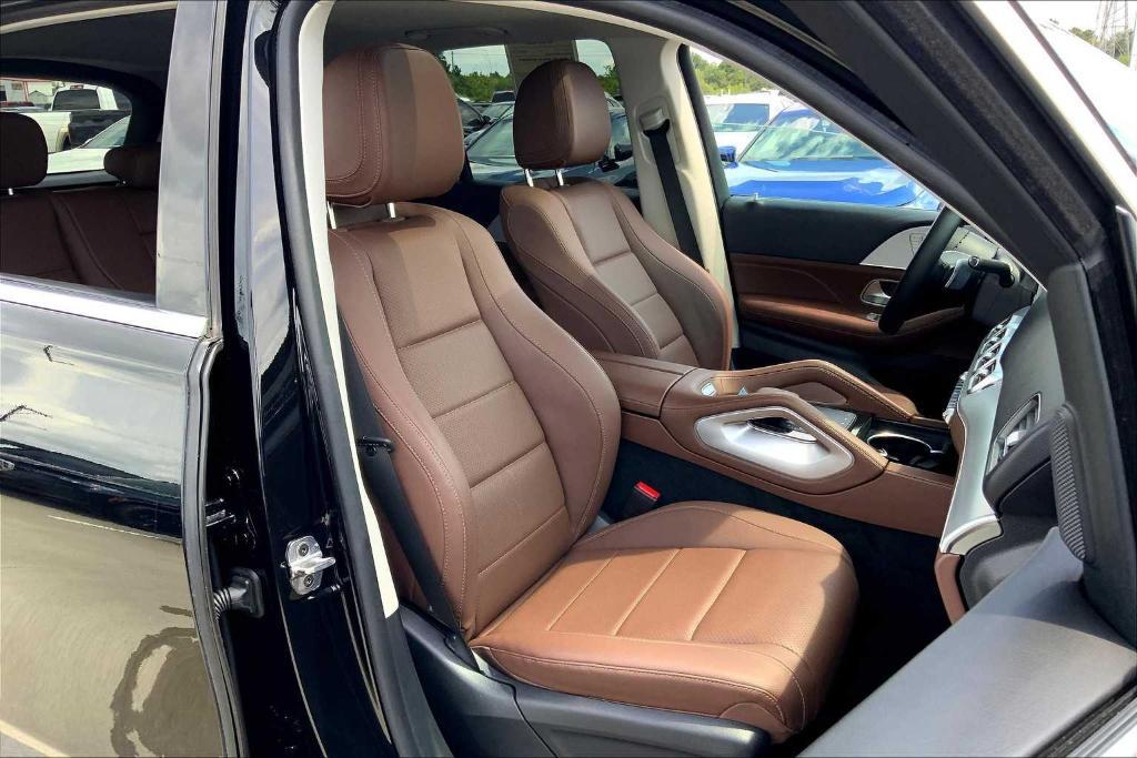 used 2024 Mercedes-Benz GLE 450 car, priced at $56,999