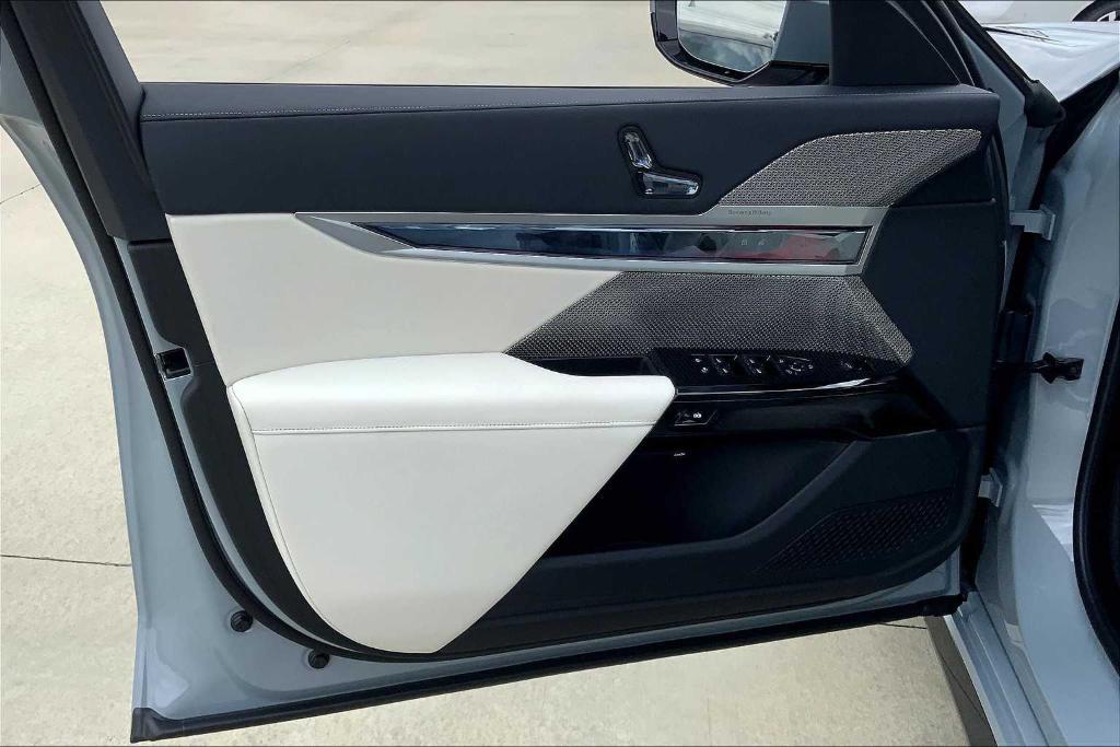 new 2025 BMW 750e car, priced at $121,455