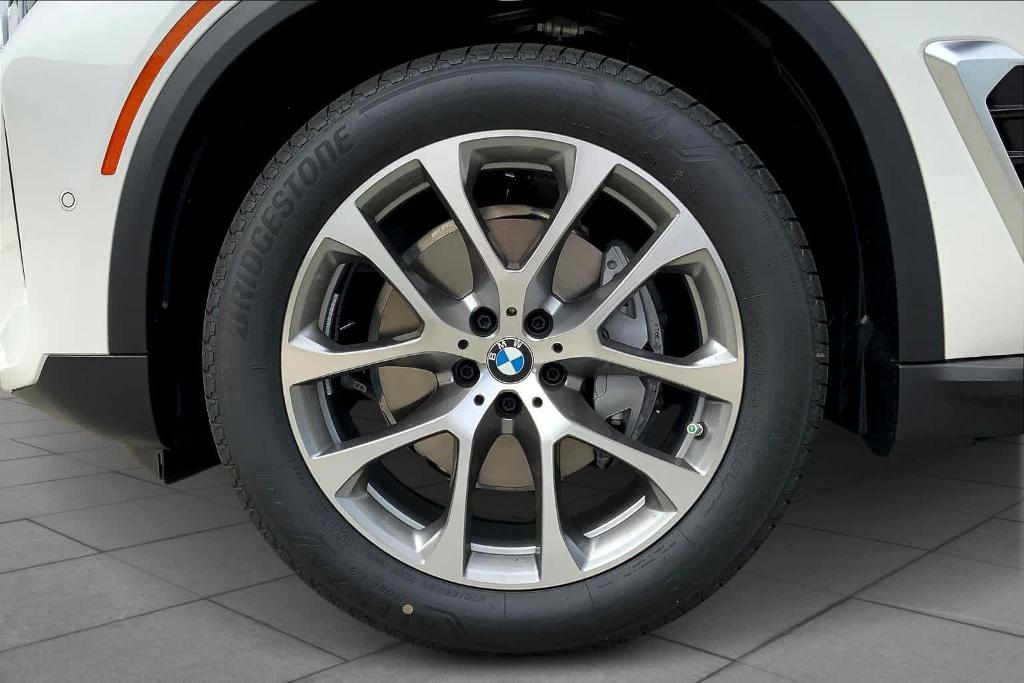 new 2025 BMW X5 car, priced at $72,725