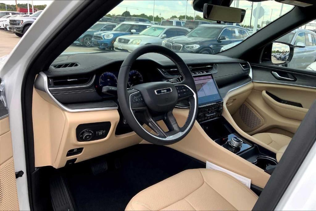 used 2023 Jeep Grand Cherokee car, priced at $28,900