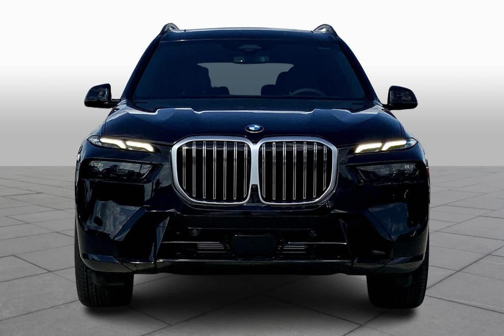 new 2025 BMW X7 car, priced at $95,640