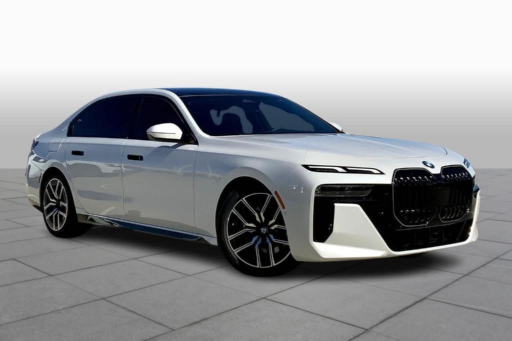 new 2024 BMW 740 car, priced at $100,670