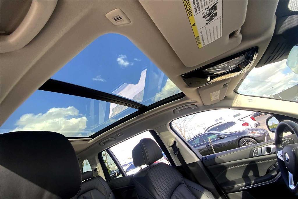 used 2025 BMW X7 car, priced at $76,900