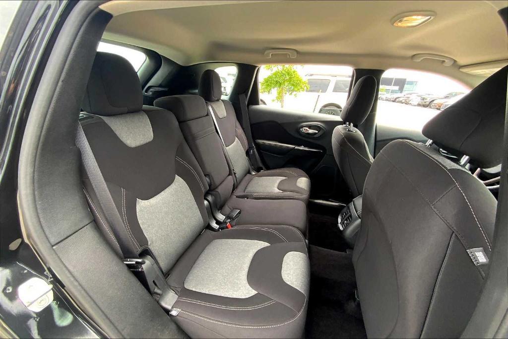 used 2016 Jeep Cherokee car, priced at $11,999