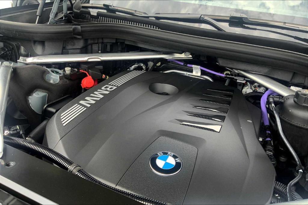 new 2026 BMW X7 car, priced at $88,483