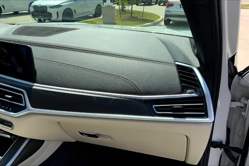 used 2021 BMW X7 car, priced at $43,988