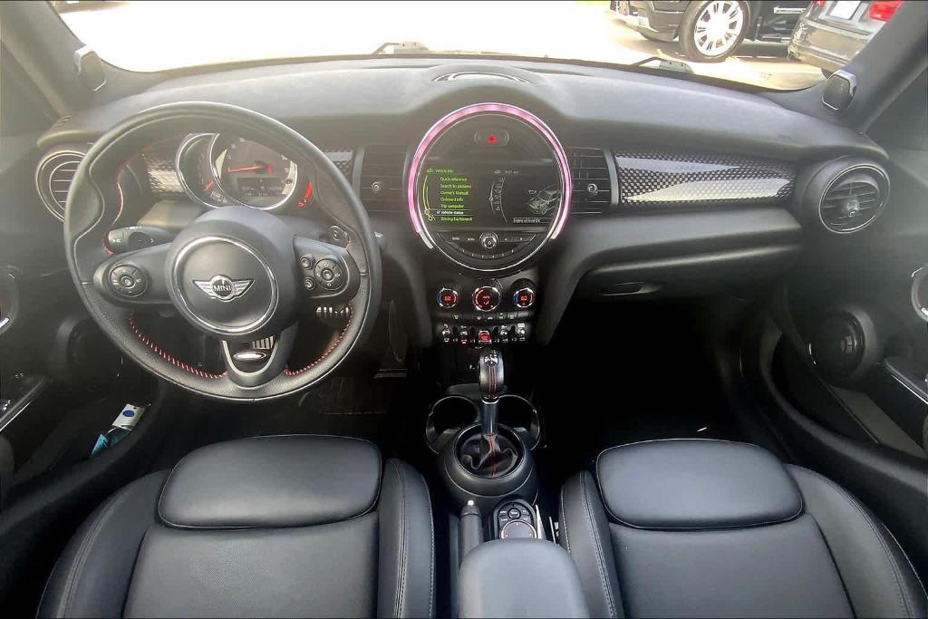 used 2018 MINI Hardtop car, priced at $18,999