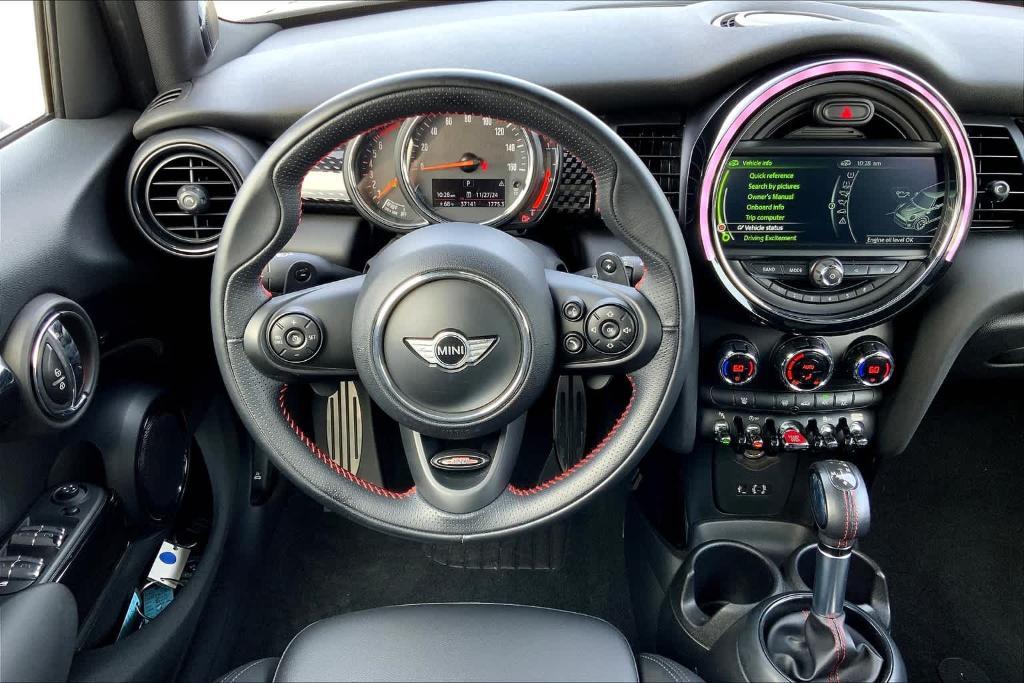 used 2018 MINI Hardtop car, priced at $18,999