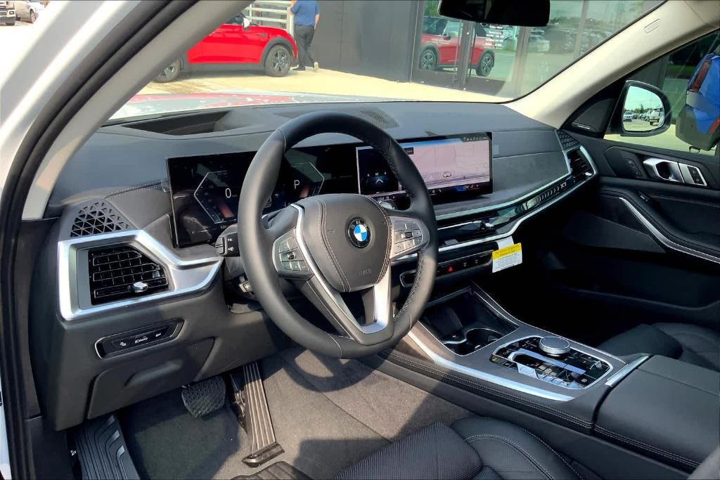 new 2025 BMW X7 car, priced at $91,620