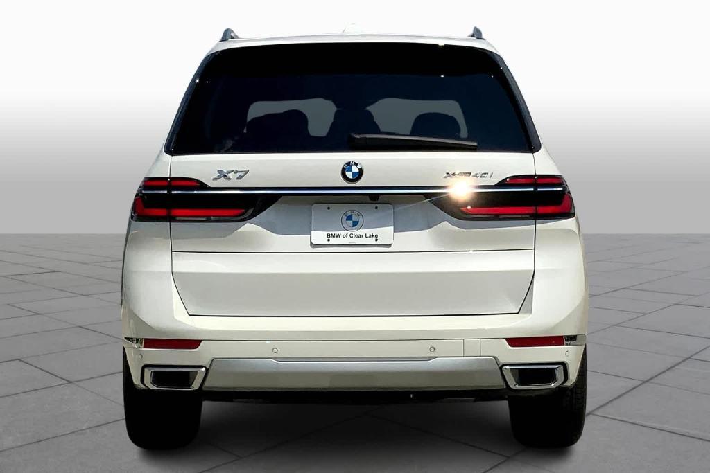 new 2025 BMW X7 car, priced at $88,270