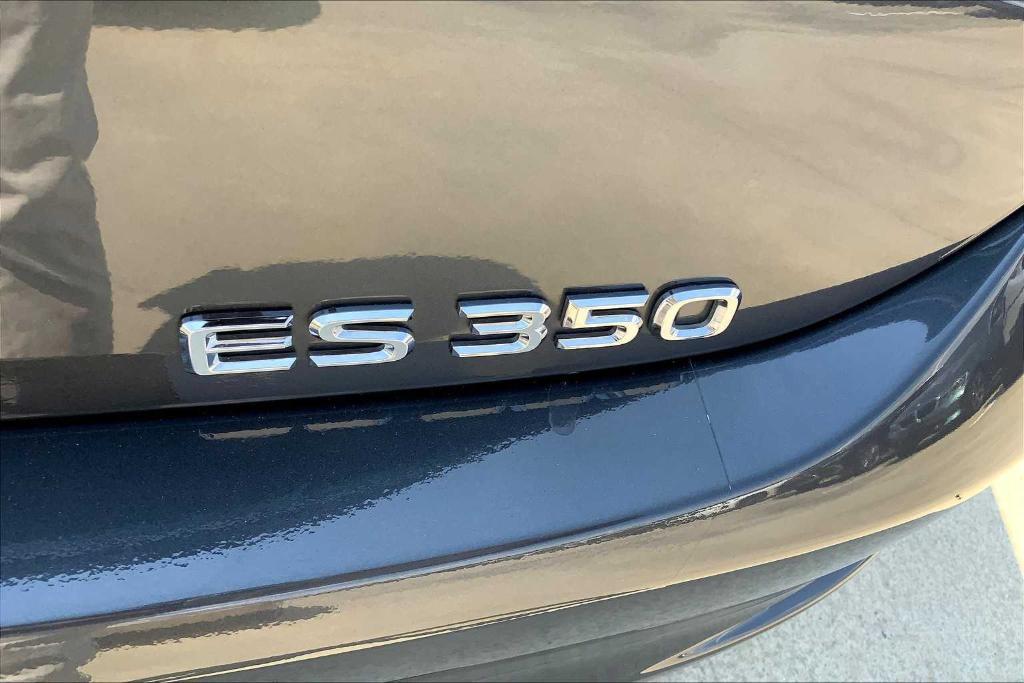 used 2022 Lexus ES 350 car, priced at $38,999