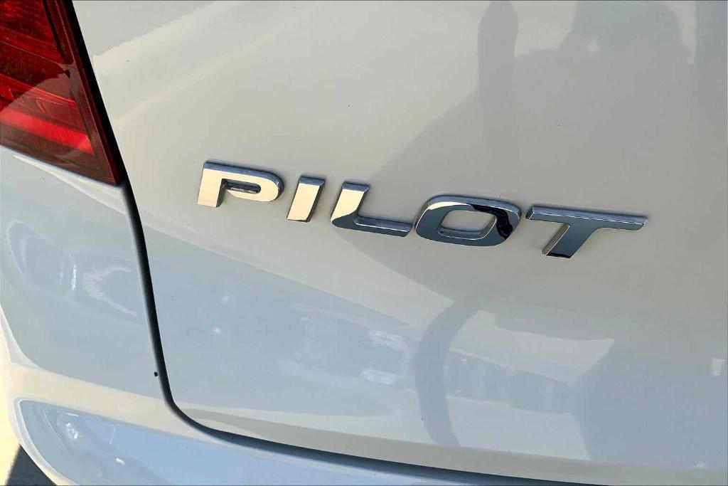 used 2018 Honda Pilot car, priced at $21,990