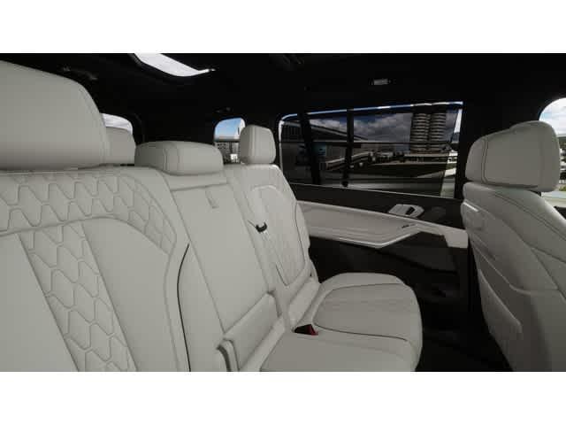 new 2026 BMW X7 car, priced at $122,615