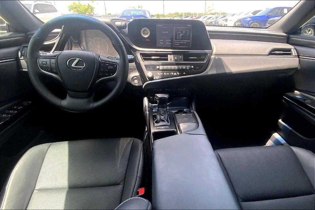 used 2022 Lexus ES 350 car, priced at $32,800