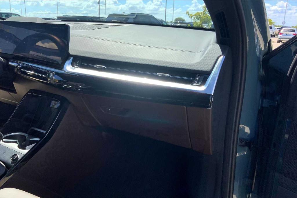 used 2025 BMW X2 car, priced at $39,900