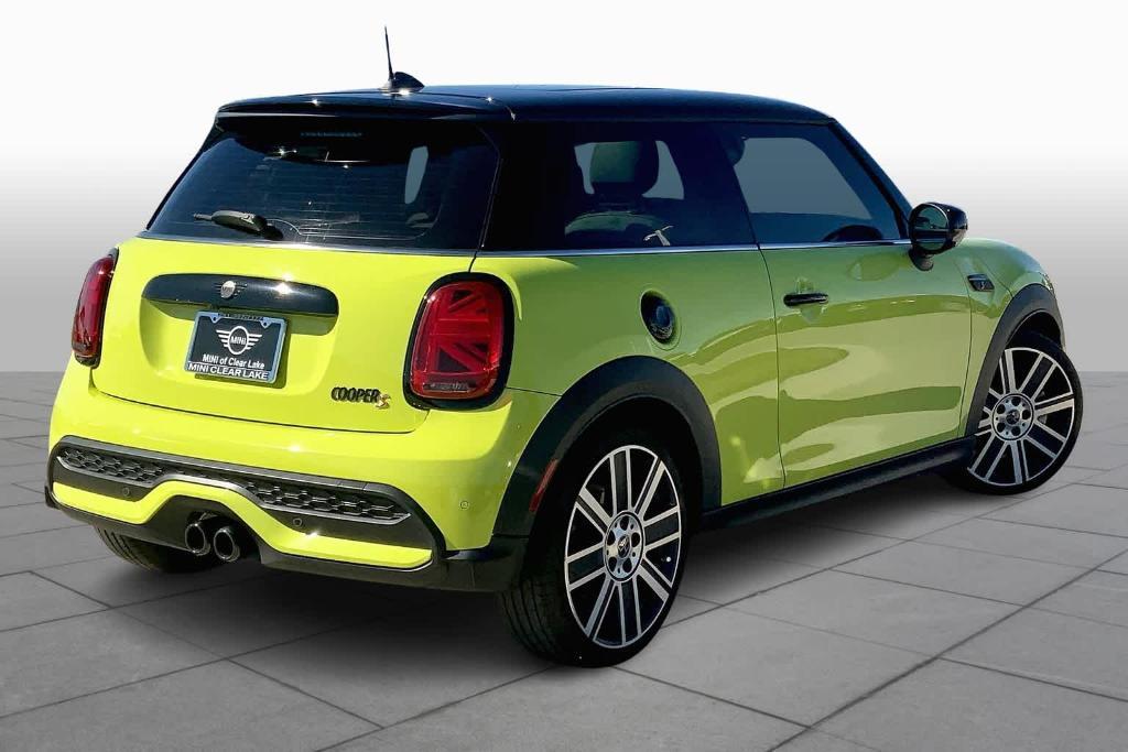 used 2023 MINI Hardtop car, priced at $27,999